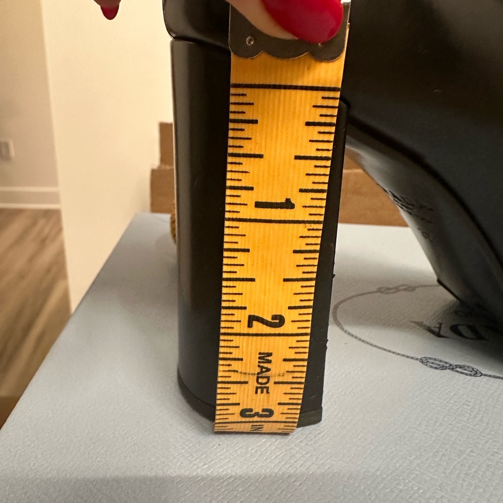 Prada Leather Shoes Black Size 37.  One scratch is shown on the last picture. - Picture 11 of 11